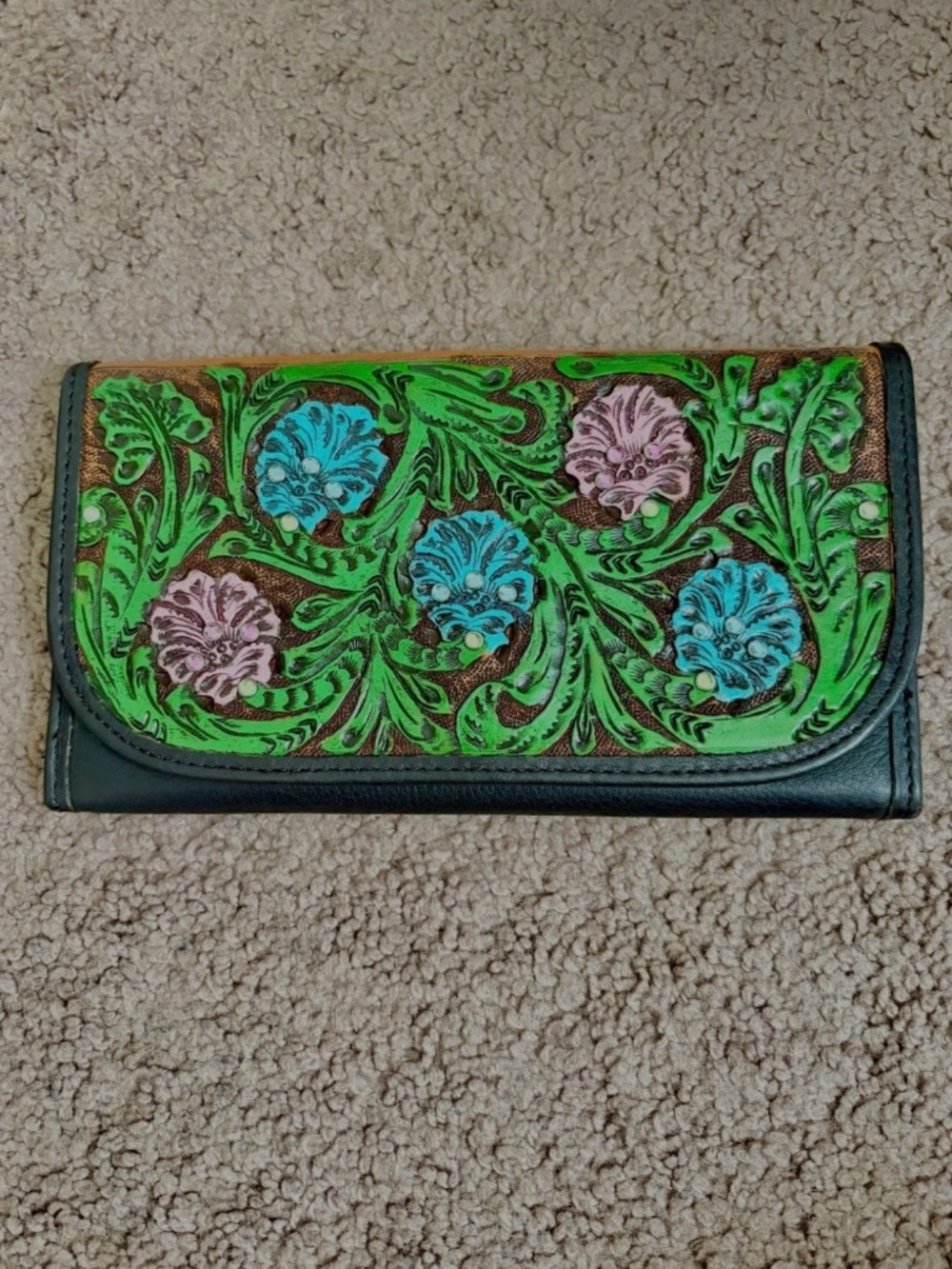 Montana Silversmiths Tri-Fold Wallet Floral Leather Hand Painted Studded Western
